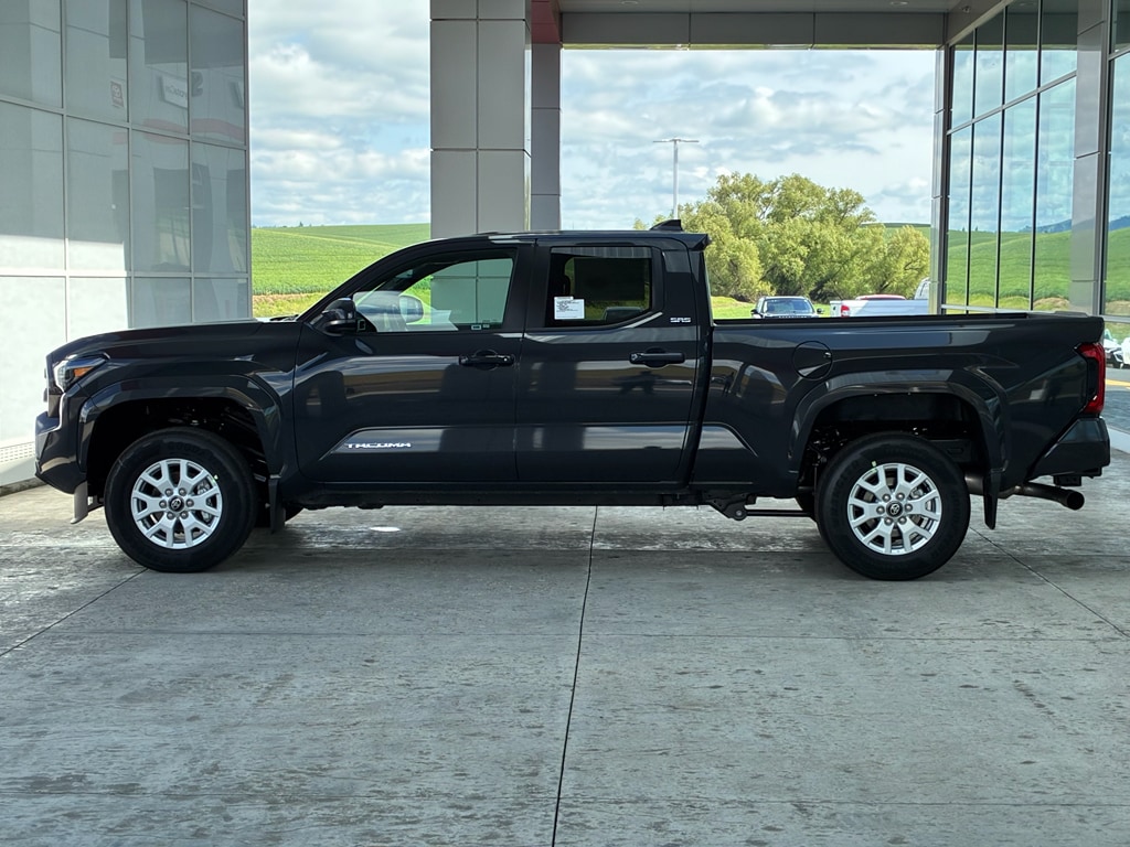 2026 Toyota Tacoma SR5 - Photo 3