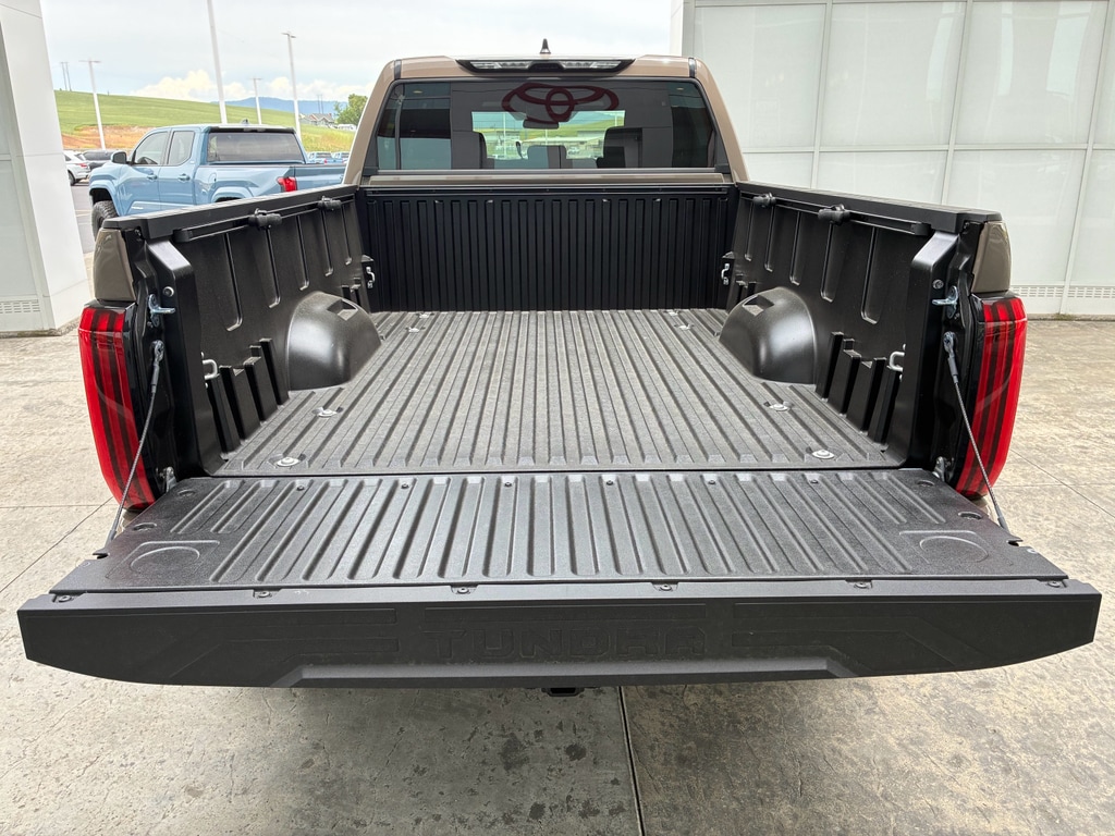 2026 Toyota Tundra SR5 - Photo 10
