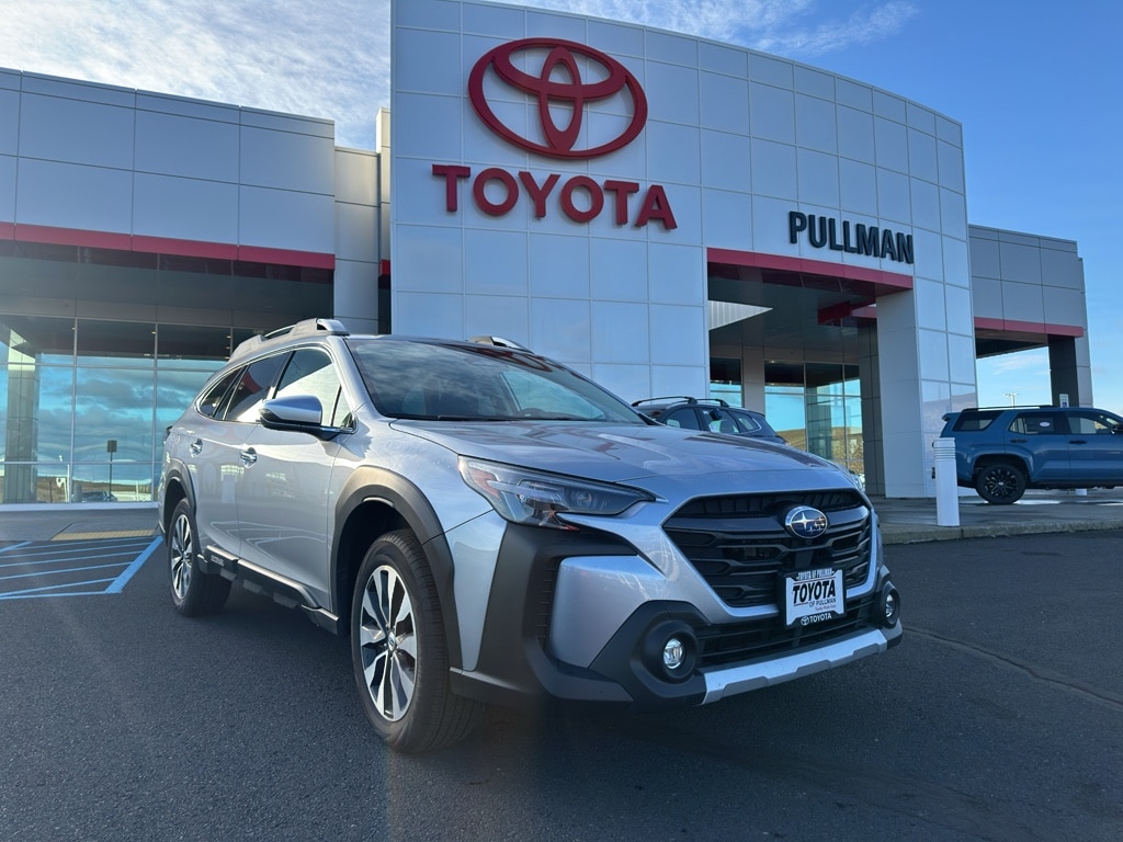 2025 Subaru Outback Touring's photo