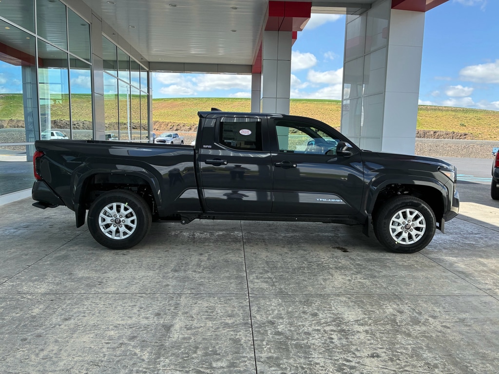 2026 Toyota Tacoma SR5 - Photo 7