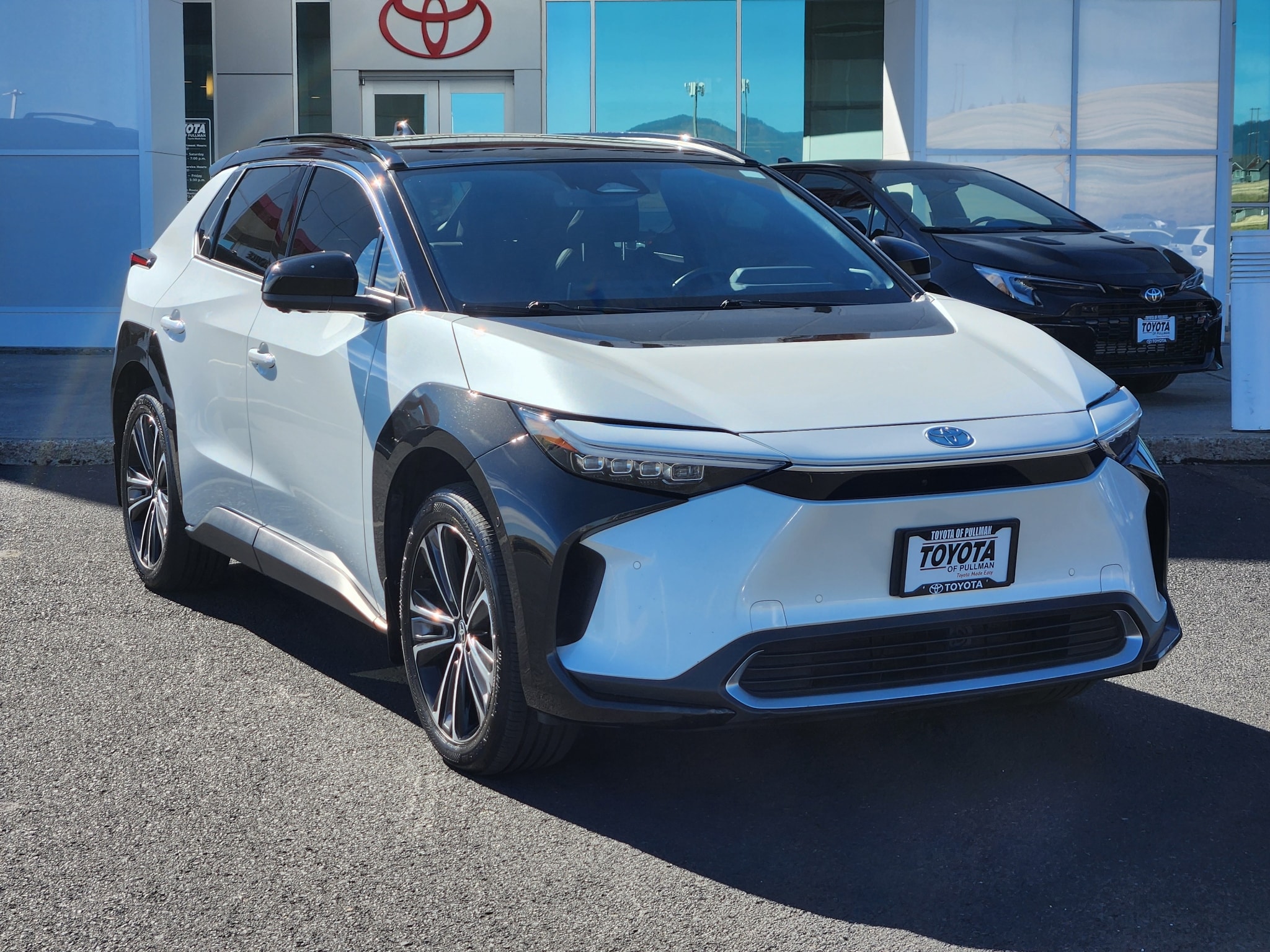 Used 2024 Toyota bZ4X Limited with VIN JTMABACA5RA075860 for sale in Pullman, WA