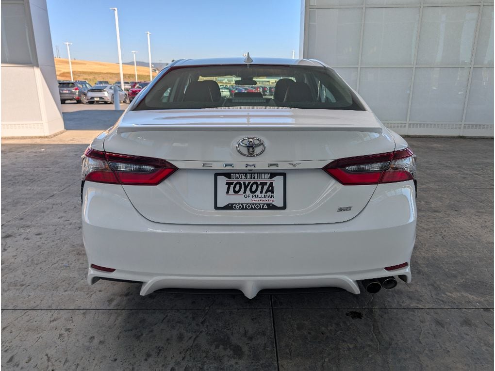 2023 Toyota Camry SE photo 7