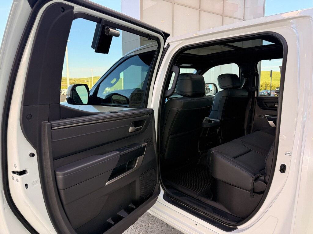 2026 Toyota Tundra Platinum - Photo 23