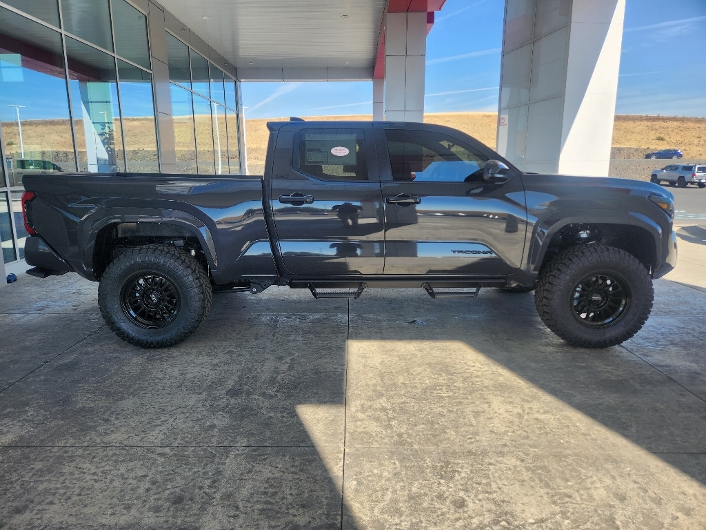 2026 Toyota Tacoma SR5 - Photo 10
