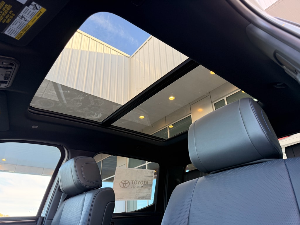 2026 Toyota Tundra Platinum - Photo 16