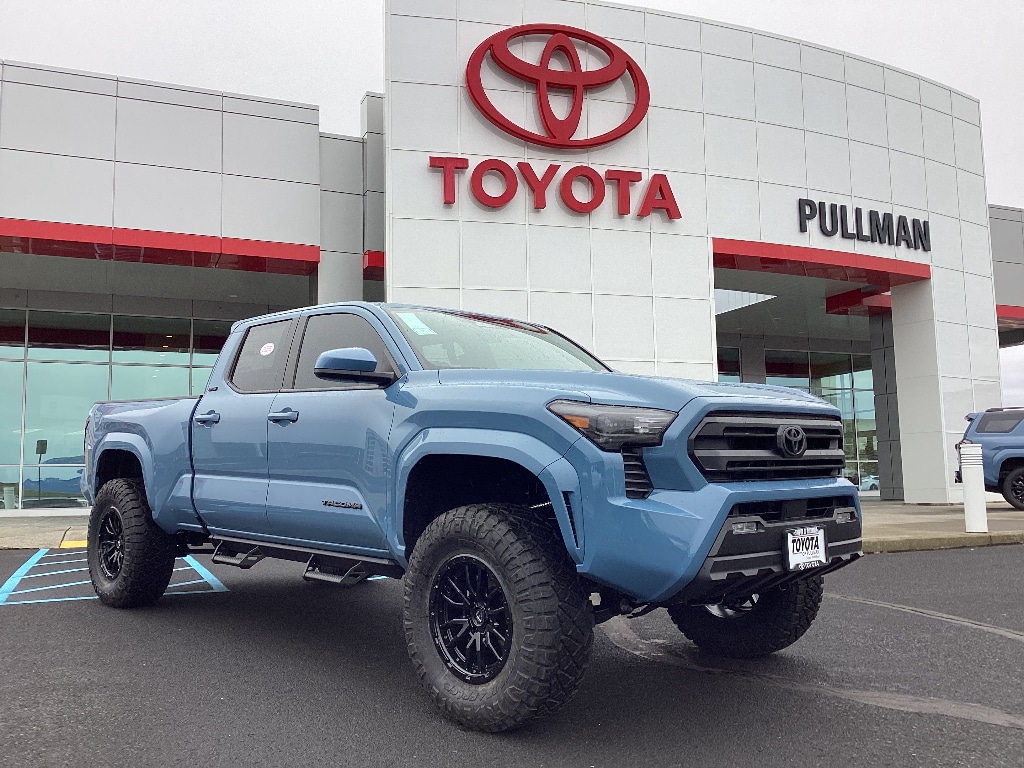 2026 Toyota Tacoma SR5's photo