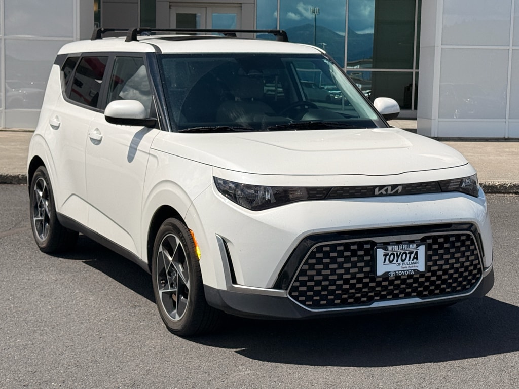 2023 Kia Soul 2.0L EX 6 IVT's photo