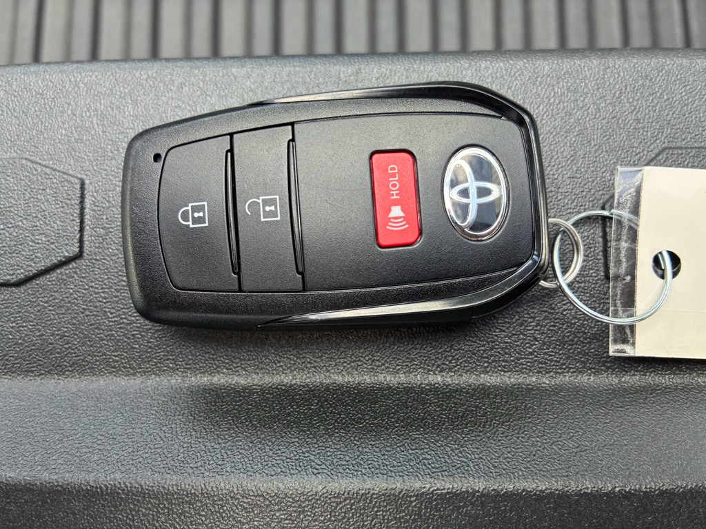 2026 Toyota Tacoma SR5 - Photo 25