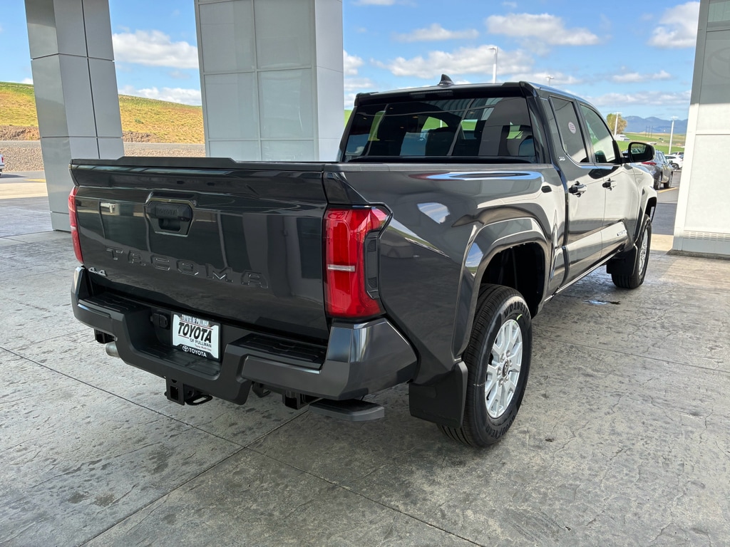 2026 Toyota Tacoma SR5 - Photo 6