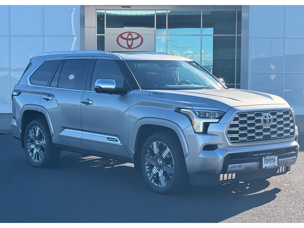 2026 Toyota Sequoia Capstone 4WD i-FORCE MAX Hybrid's photo