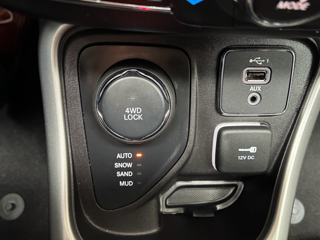 2020 Jeep Compass Sun & Safety - Photo 20