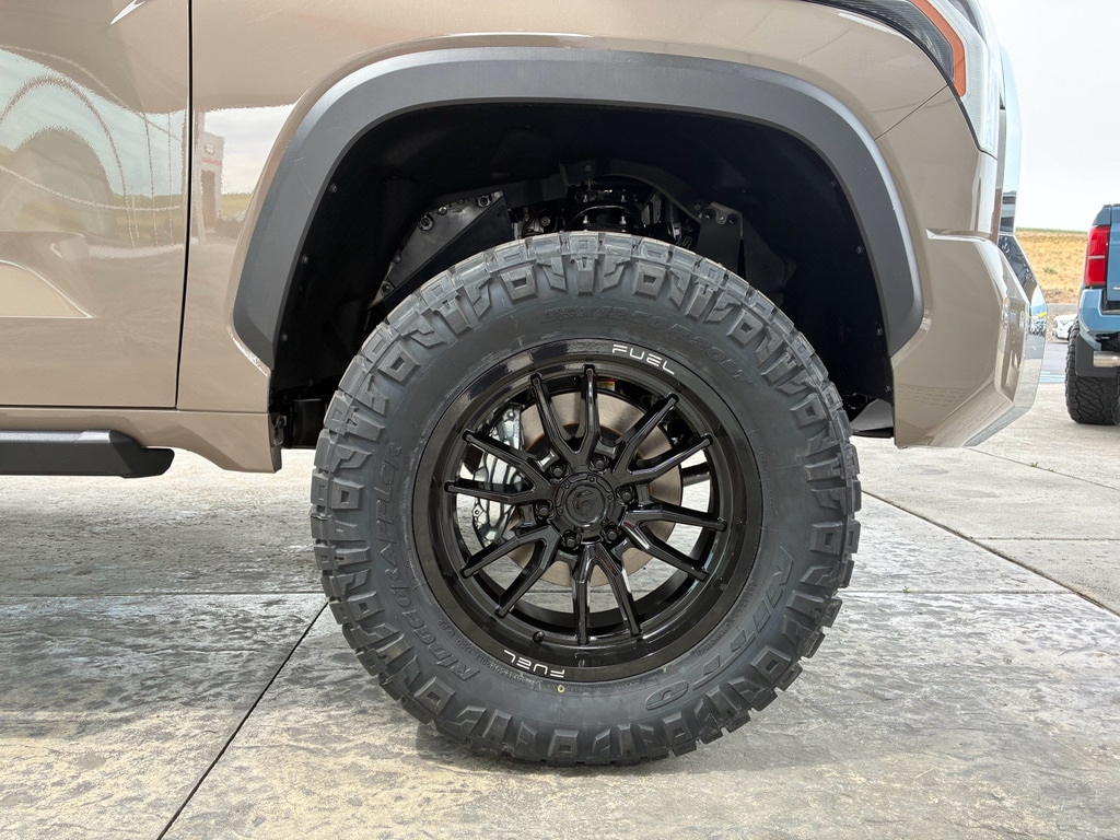 2026 Toyota Tundra SR5 - Photo 12
