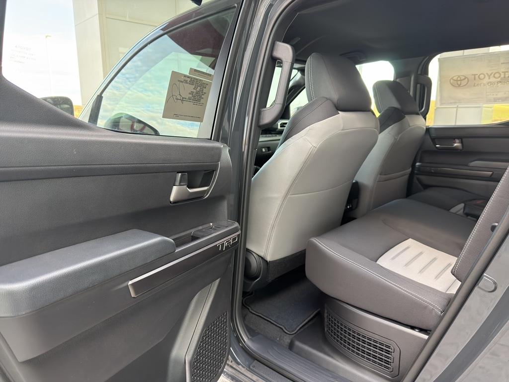 2025 Toyota Tacoma TRD Off Road - Photo 16