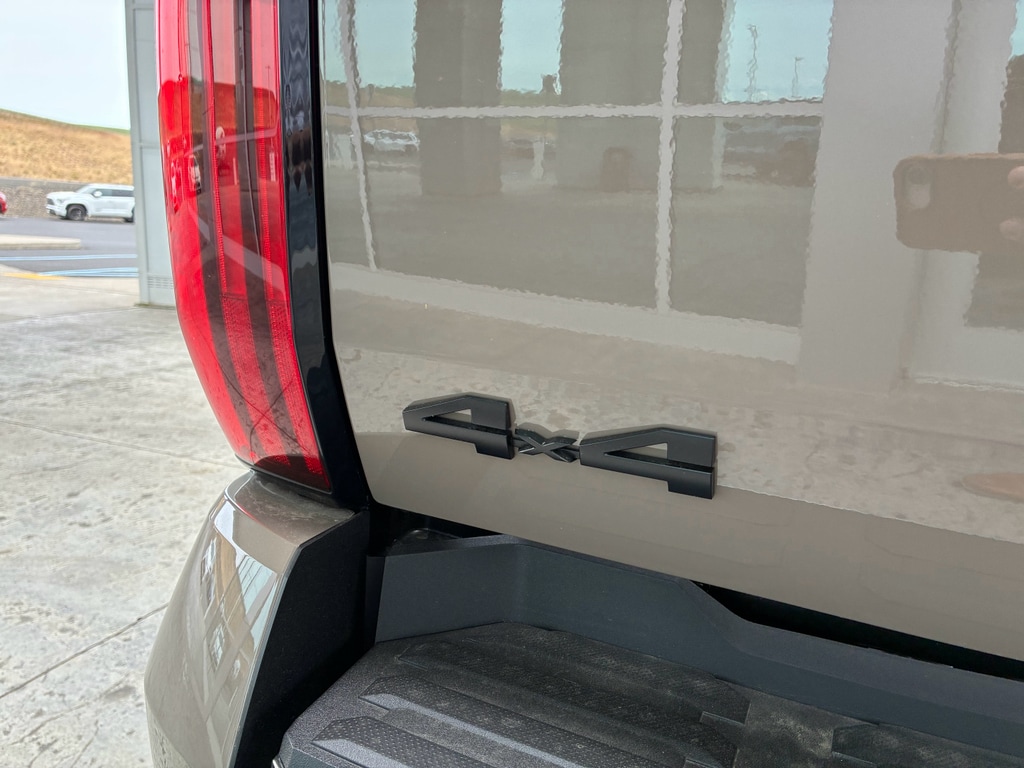 2026 Toyota Tundra SR5 - Photo 15