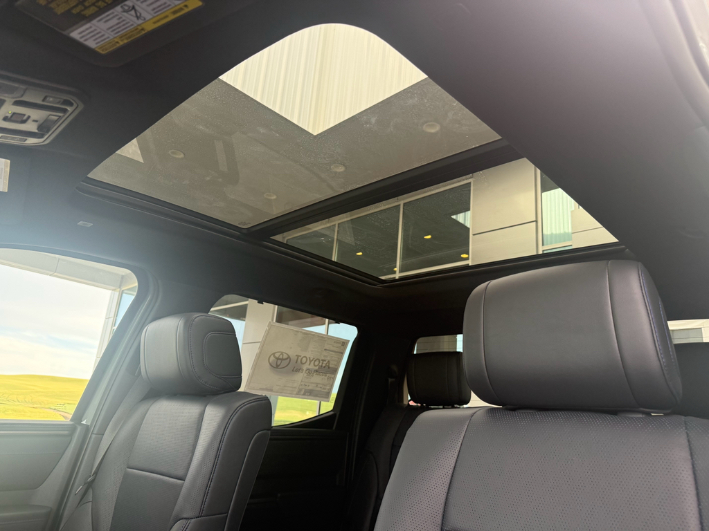 2026 Toyota Tundra Platinum - Photo 18