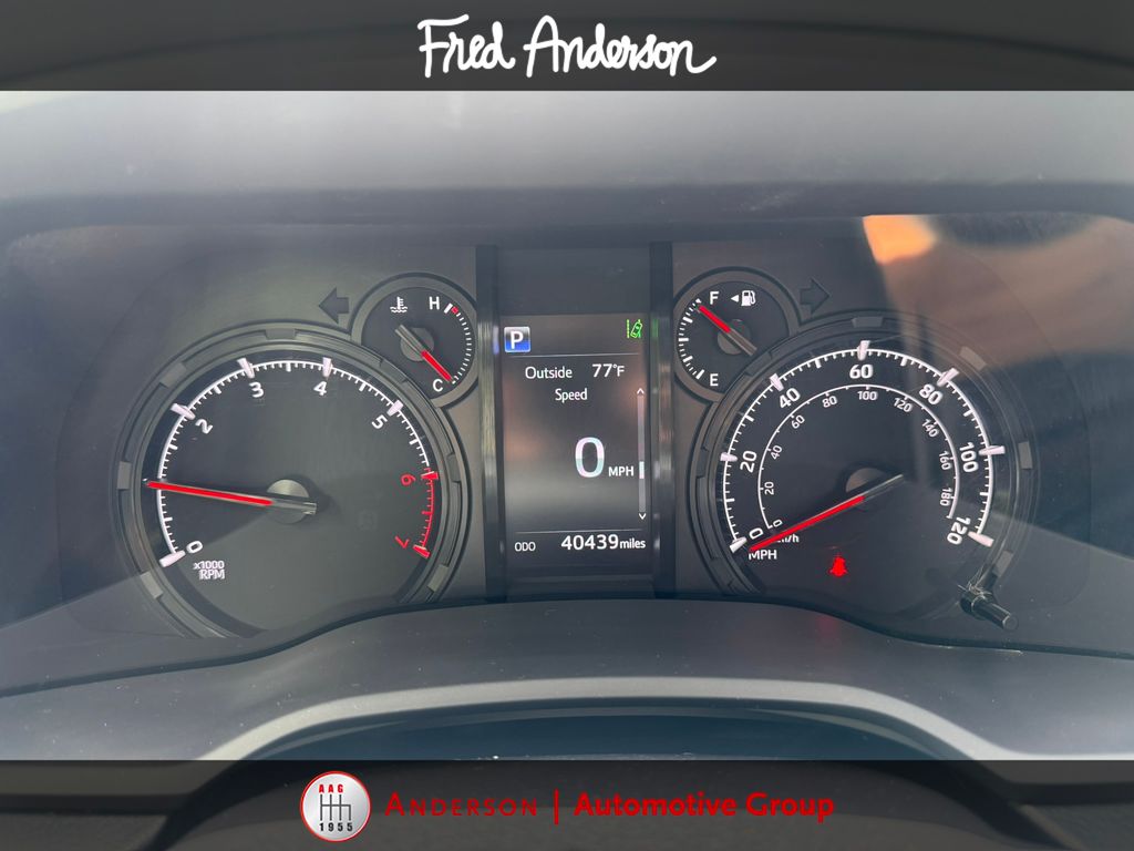 2024 Toyota 4Runner SR5 Premium photo 3