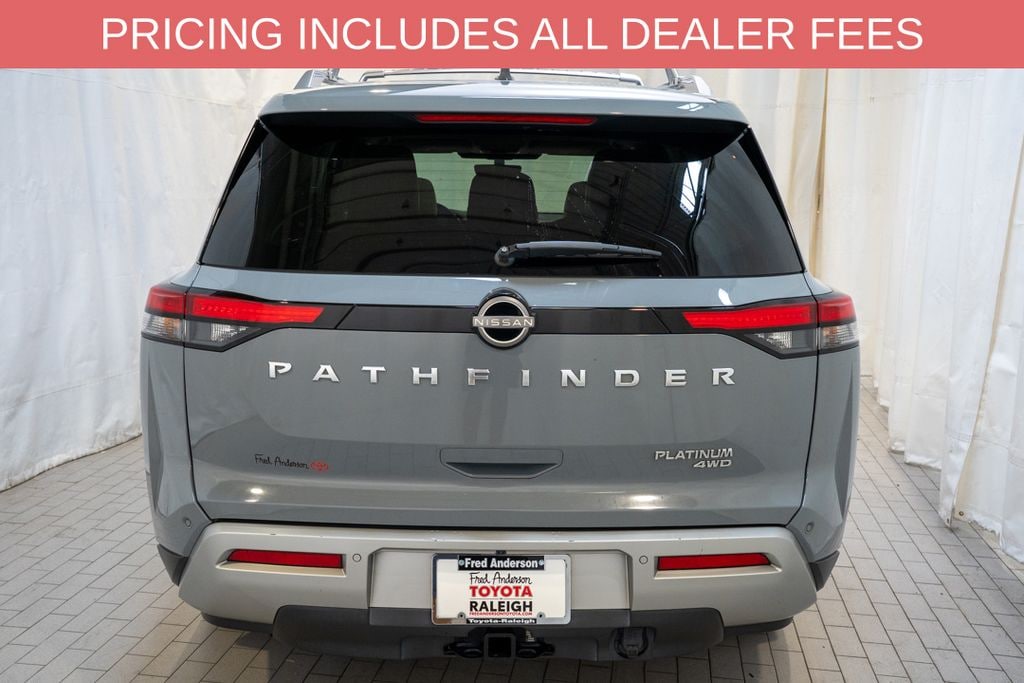 Used 2023 Nissan Pathfinder Platinum SUV