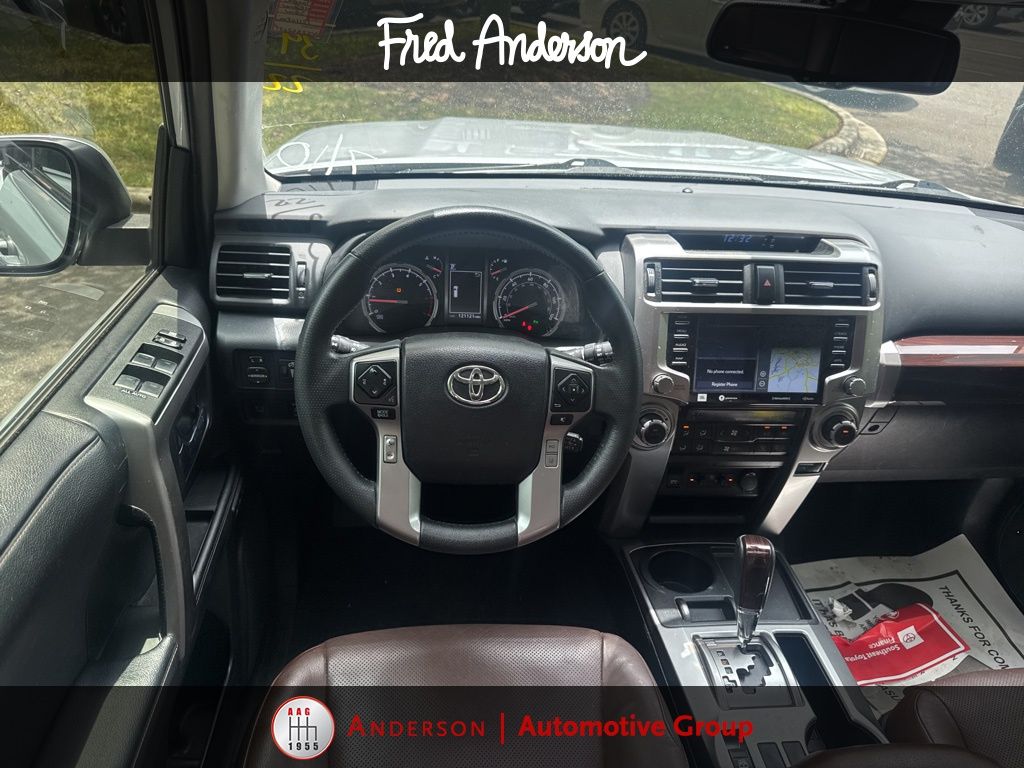 2022 Toyota 4Runner Limited photo 2