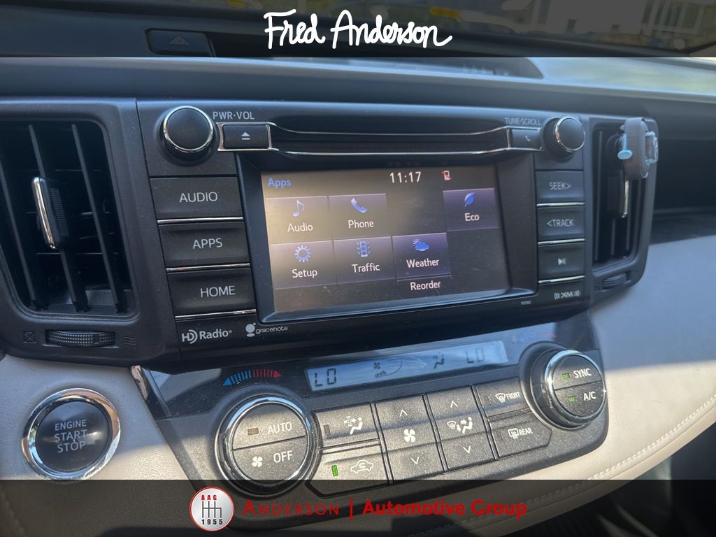 2018 Toyota RAV4 XLE photo 4
