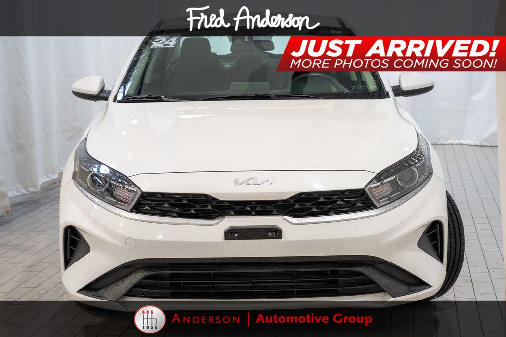 2024 Kia Forte LXS photo 3