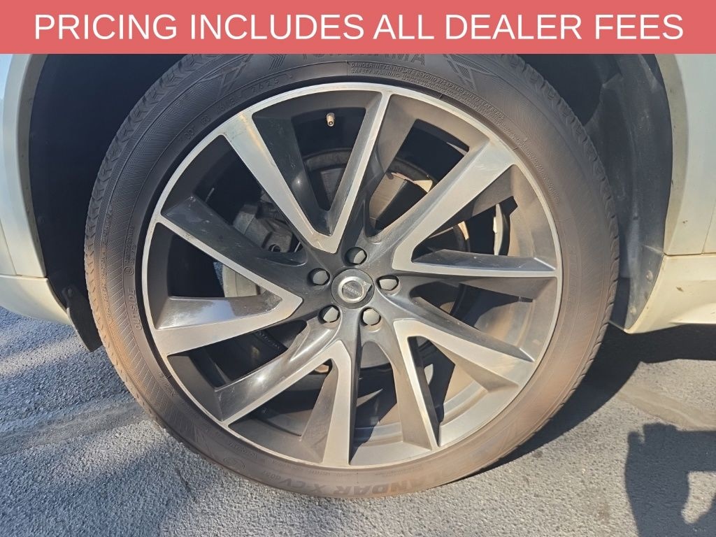 Used 2020 Volvo XC90 T6 Momentum SUV