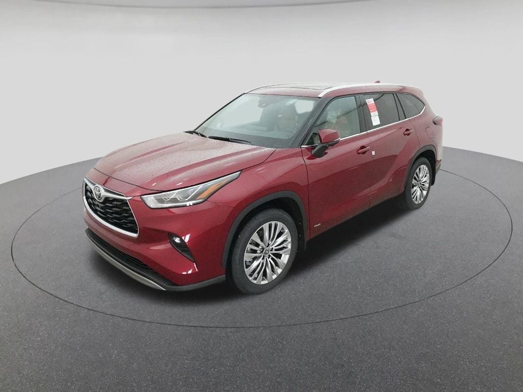 2026 Toyota Highlander Platinum's photo