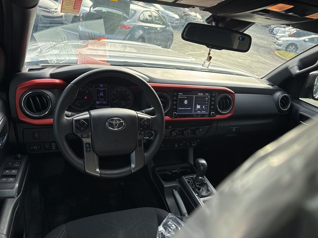 2020 Toyota Tacoma TRD Sport V6 photo 2