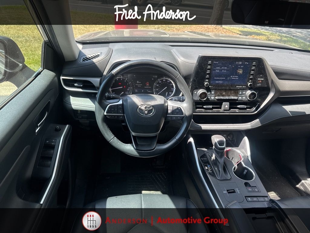 Used 2022 Toyota Highlander XLE SUV