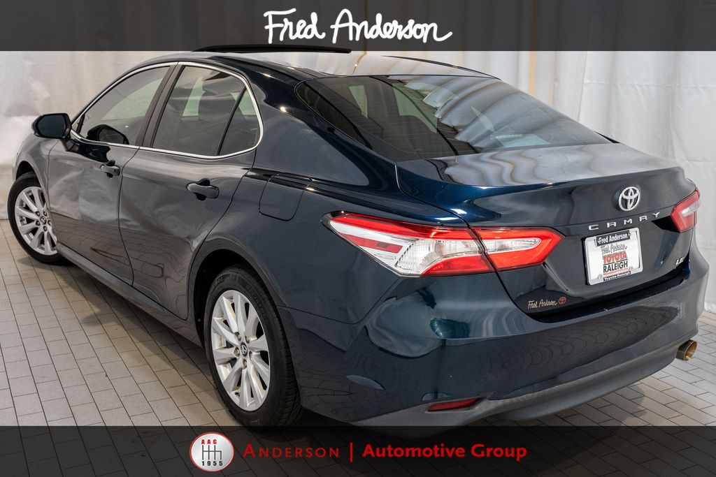 2018 Toyota Camry LE photo 4