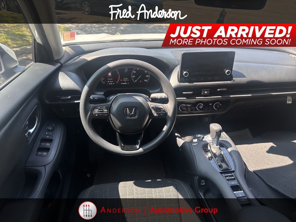 2023 Honda HR-V LX photo 2