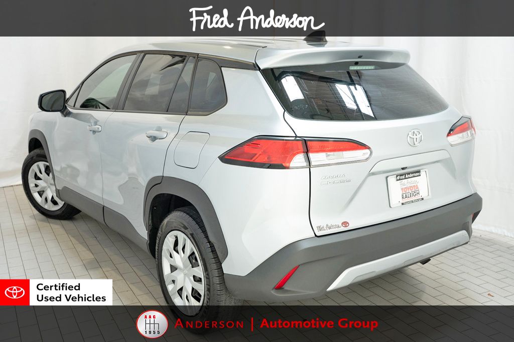 2023 Toyota Corolla Cross L photo 4