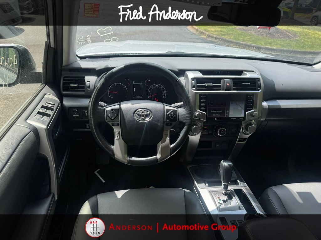 2024 Toyota 4Runner SR5 Premium photo 2