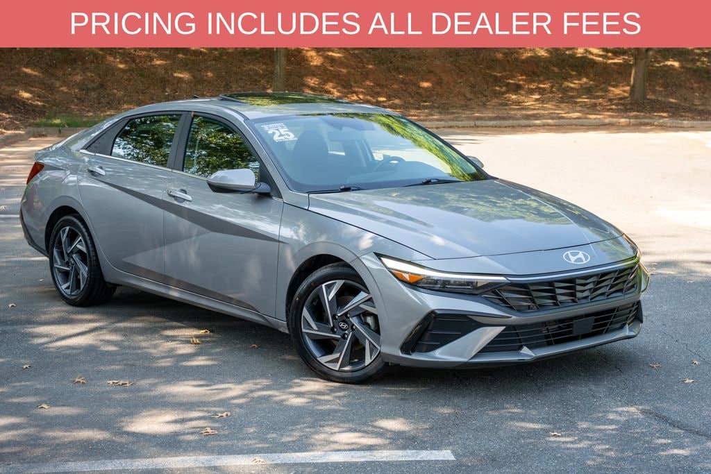 Used 2025 Hyundai Elantra SEL Convenience Sedan