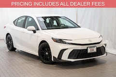 2025 Toyota Camry SE Sedan