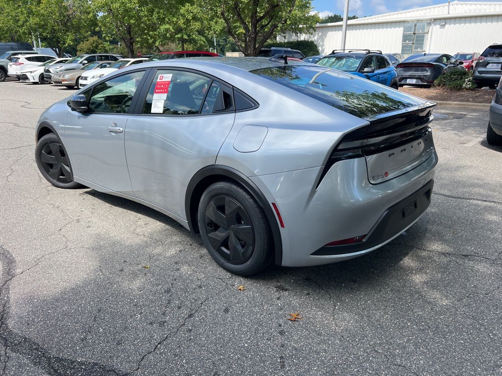2026 Toyota Prius Plug-in Hybrid SE photo 4