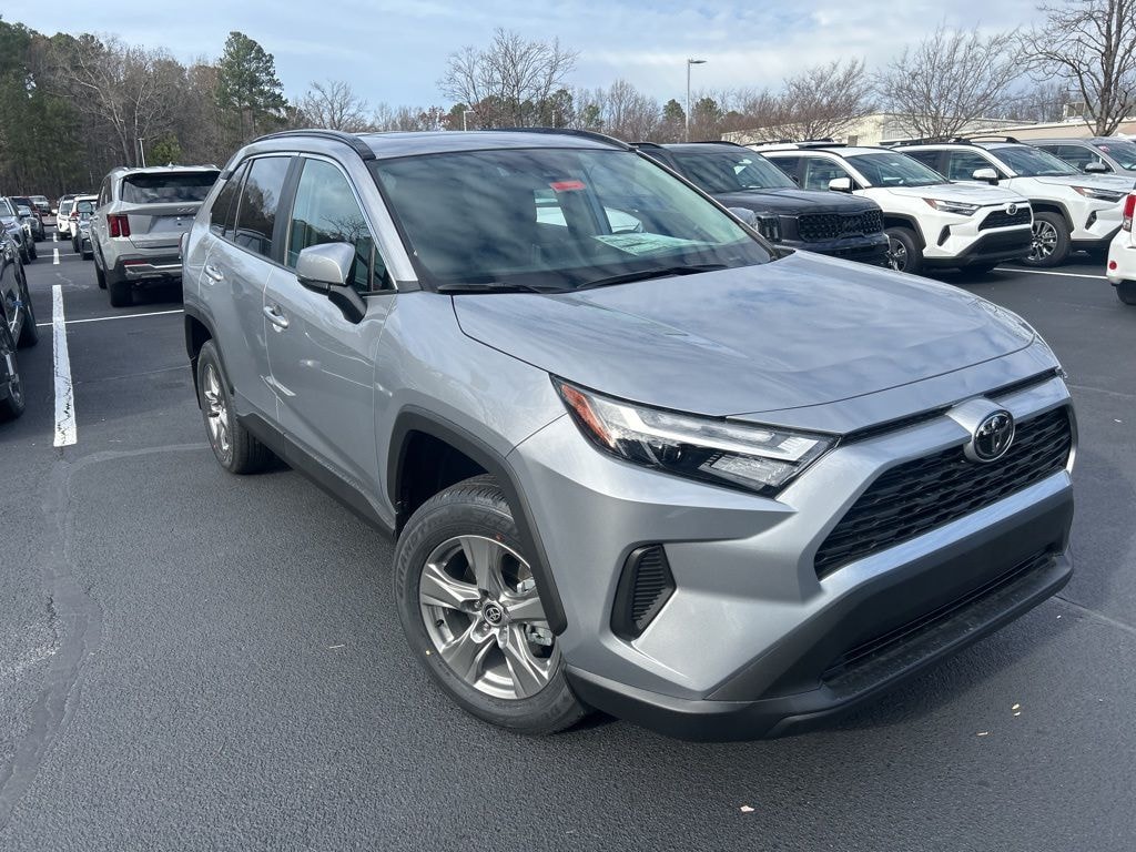 New 2025 Toyota RAV4 XLE SUV