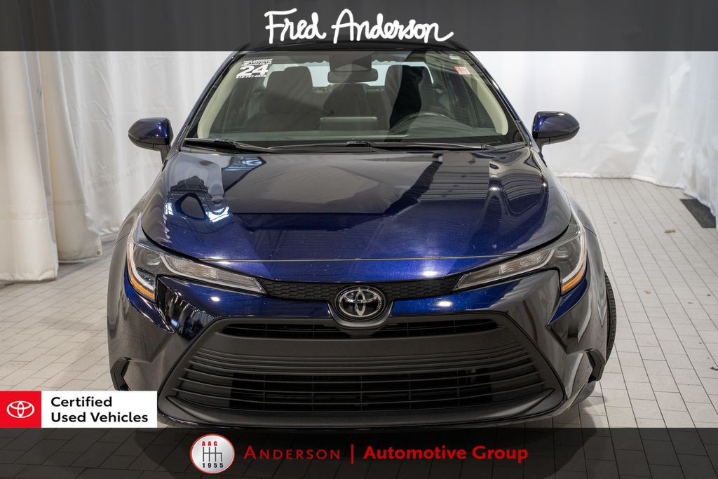 2024 Toyota Corolla LE photo 3