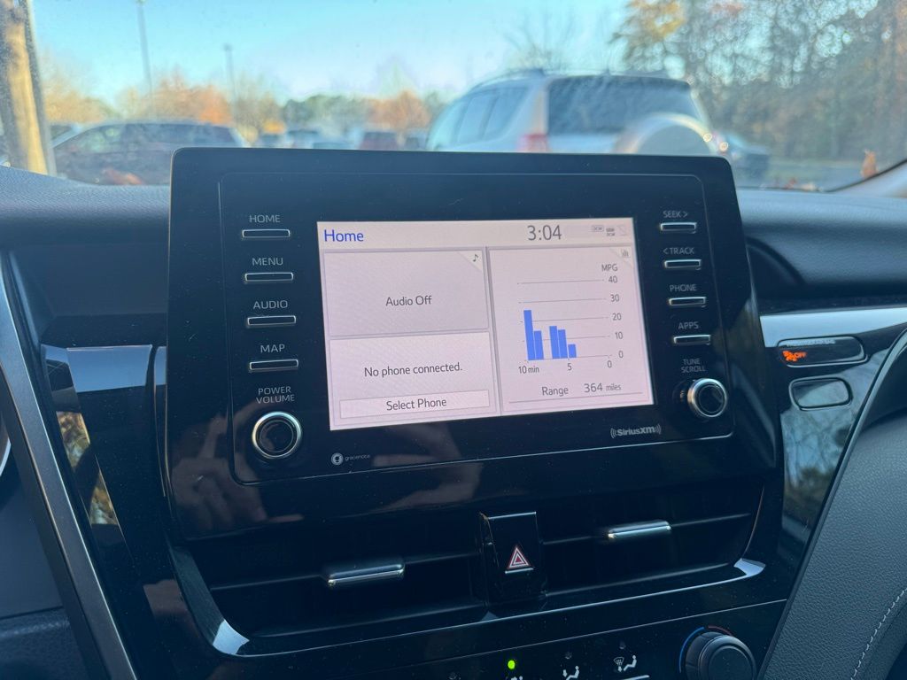 2021 Toyota Camry LE photo 4