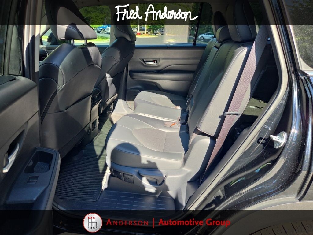 Used 2025 Toyota Grand Highlander XLE SUV