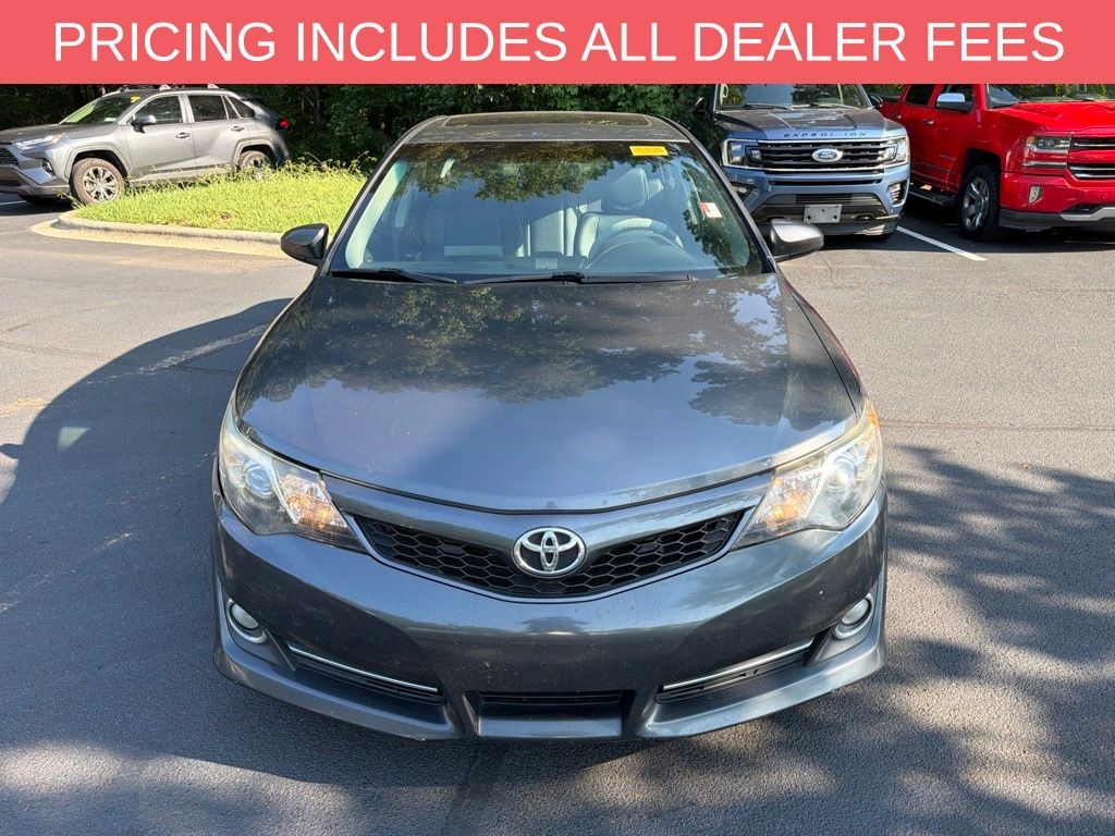 Used 2012 Toyota Camry SE Sedan