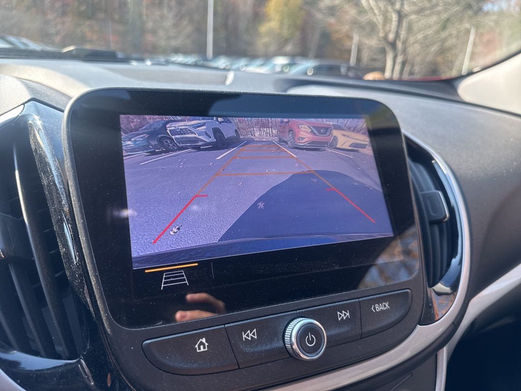 2019 Chevrolet Volt LT photo 4