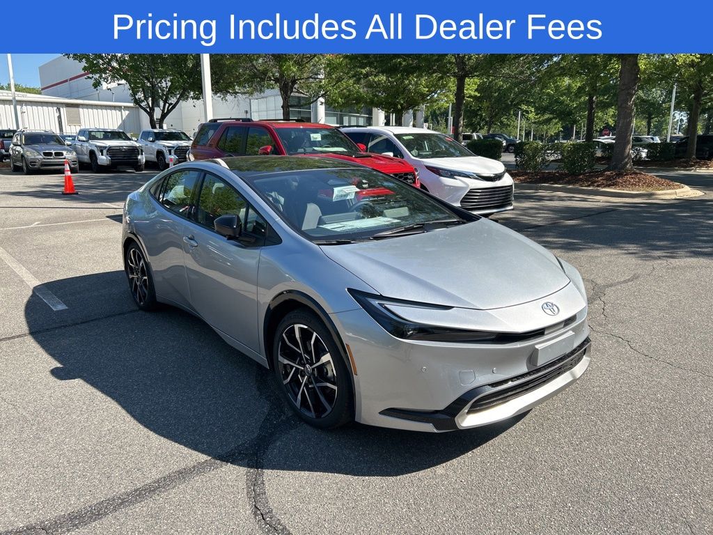 2026 Toyota Prius XSE's photo