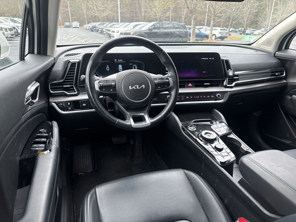 Used 2023 Kia Sportage Hybrid EX SUV