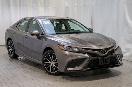 2024 Toyota Camry SE Sedan
