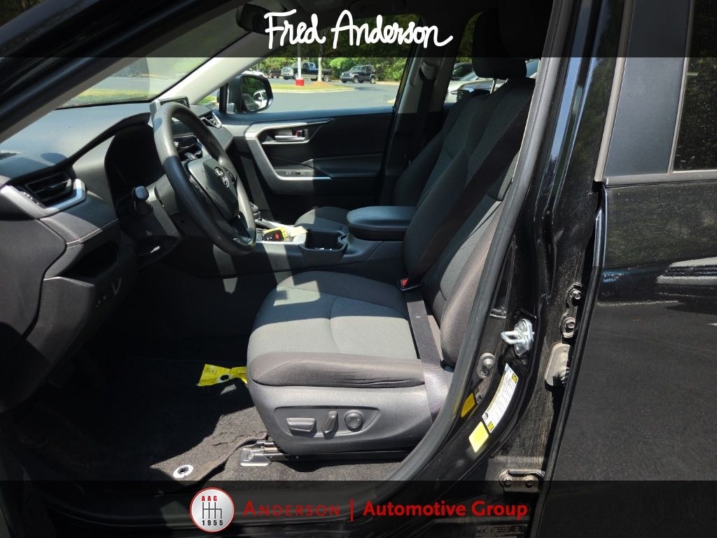 Used 2025 Toyota RAV4 XLE SUV