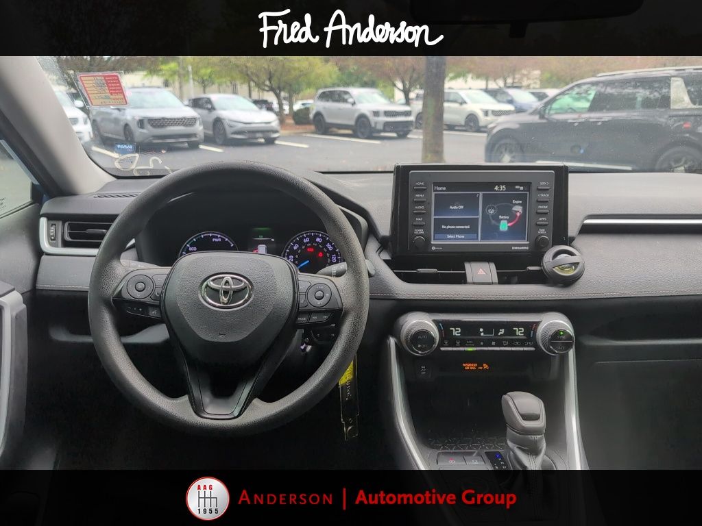 2021 Toyota RAV4 Hybrid LE photo 2
