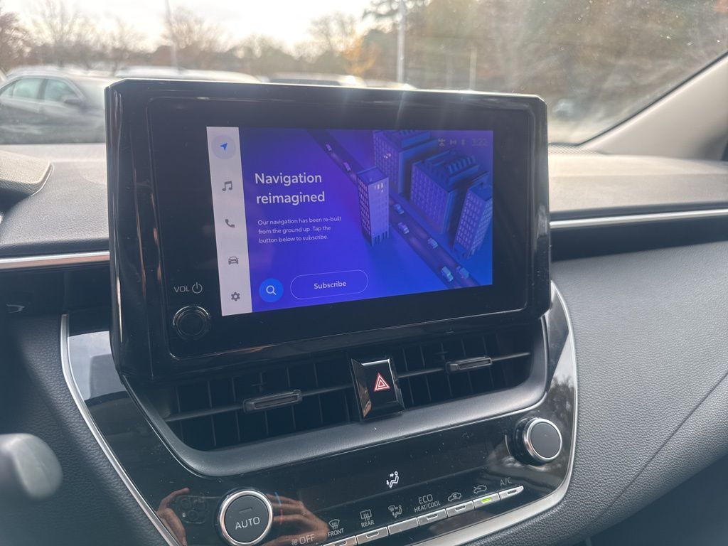 2024 Toyota Corolla LE photo 4