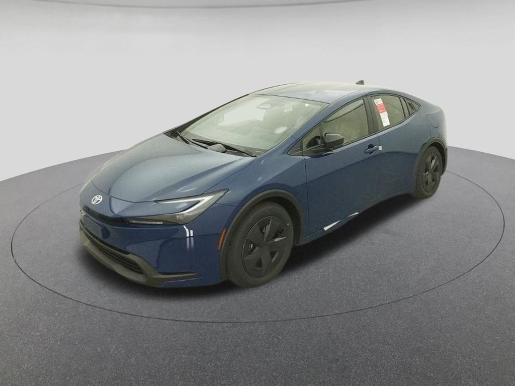 2026 Toyota Prius LE's photo