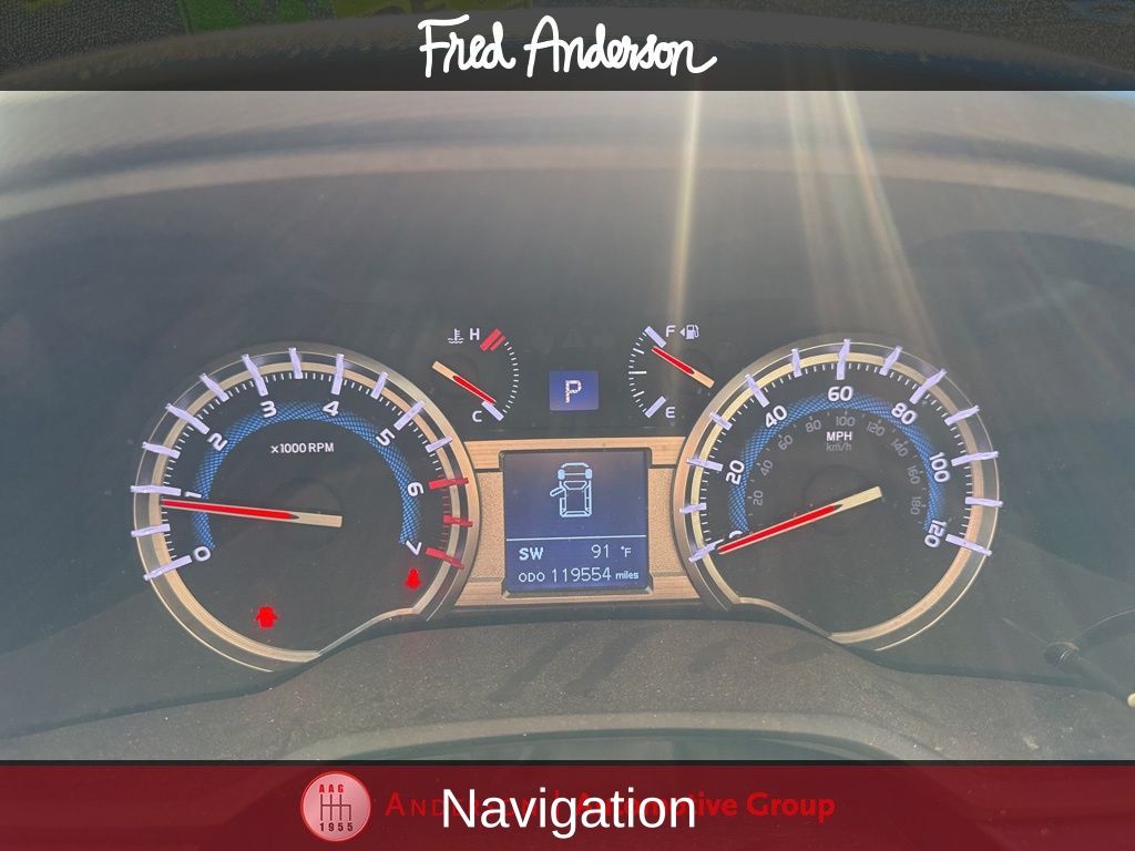 2017 Toyota 4Runner SR5 Premium photo 3