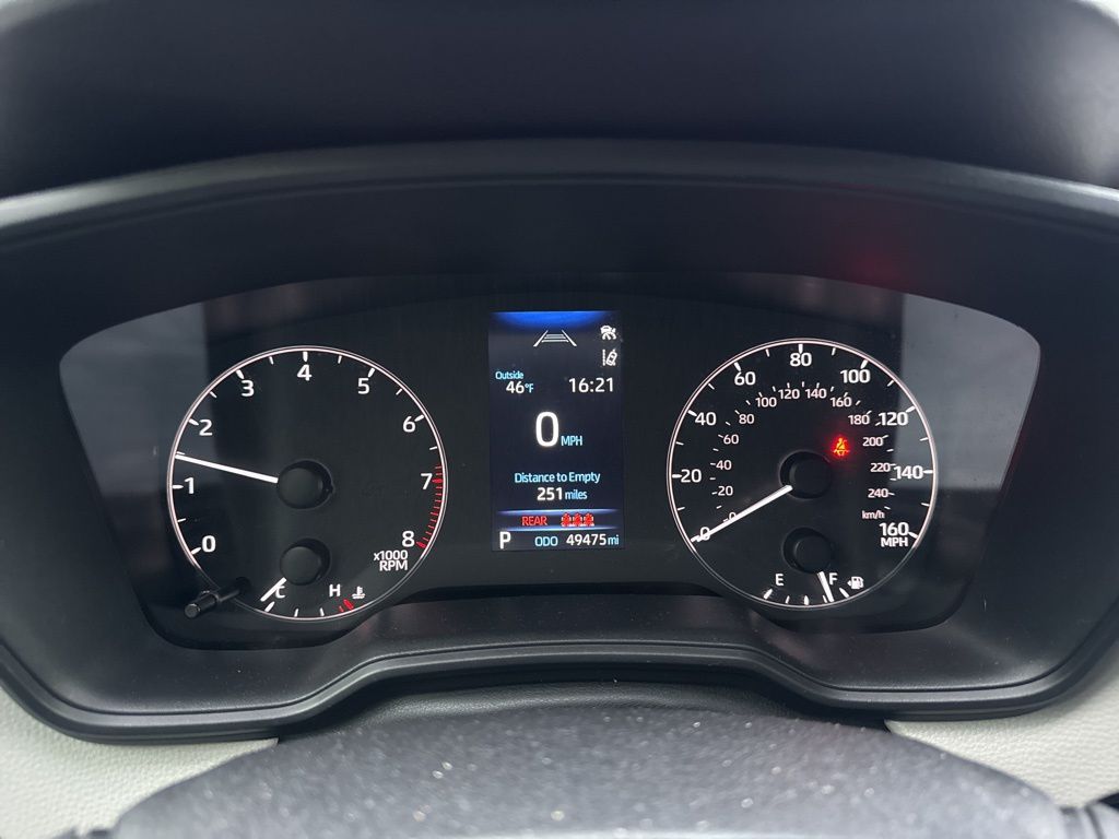 2024 Toyota Corolla Cross LE photo 3